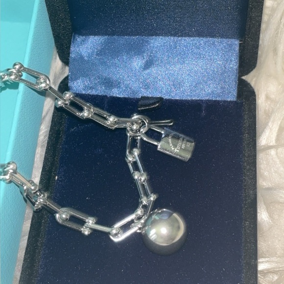 Tiffany & Co. Silver Beaded Chain Necklace with a lock! With the full inclusion! - Picture 4 of 6
